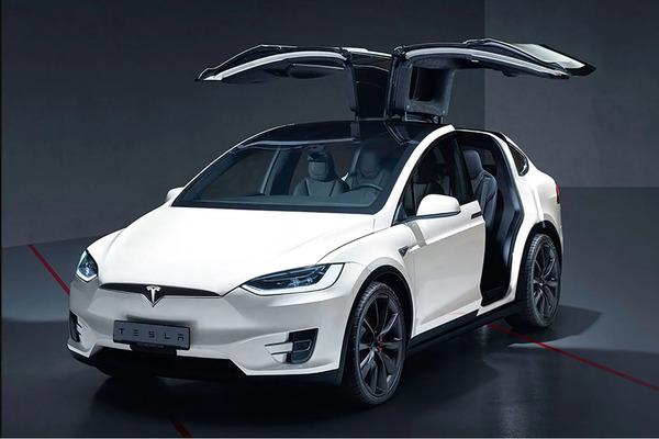 Giá xe ô tô điện Tesla tại Việt Nam